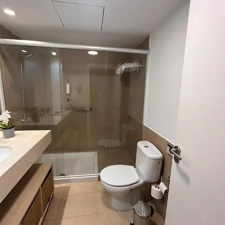Apartment Deluxe Vista Piscina 11 *